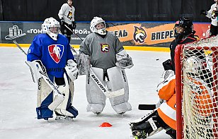 Фотогалерея: вторая неделя хоккейного кэмпа для учащихся СДЮШОР ХК «Гомель»