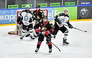 Betera-Высшая лига: «Рыси» обыгрывают «Соболь» в первом домашнем матче - 6:2